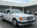 Mercedes-Benz E 320 Limousine | Schalter | Klima | TÜV NEU! - Mercedes-Benz E 320 Gebrauchtwagen
