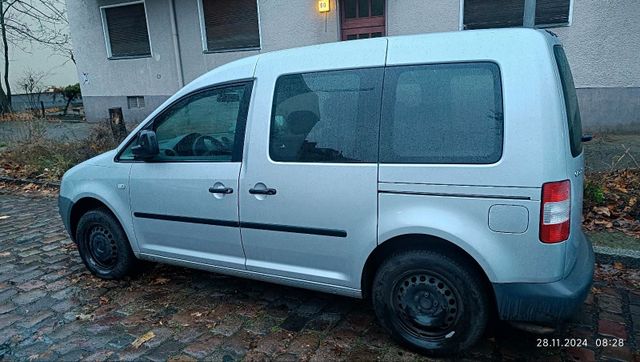 Volkswagen Verkaufe ein guten VW Caddy mit Neu Tuv ,u...