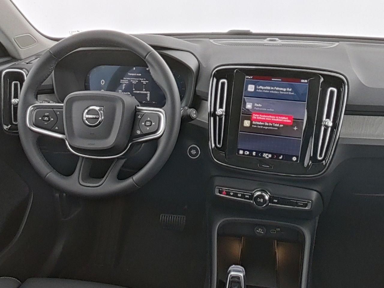 Fahrzeugabbildung Volvo XC40 Ultra Dark 2WD