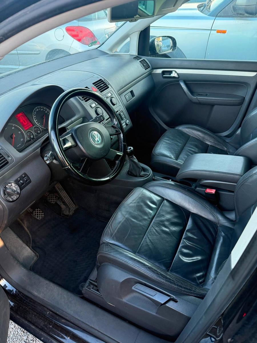 Volkswagen Touran 2005 — photo 6