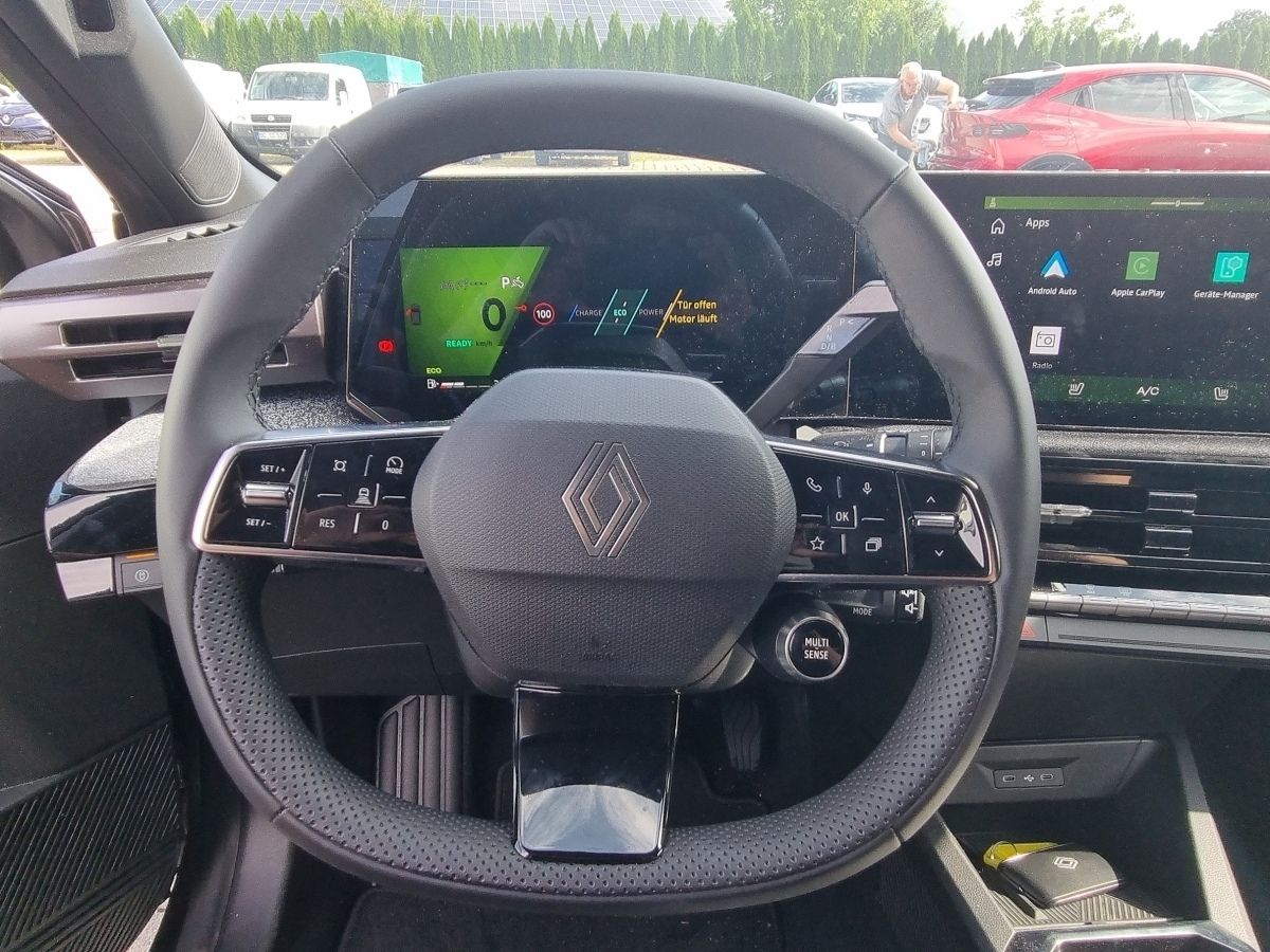 Fahrzeugabbildung Renault Clio Techno Full Hybrid E-Tech 160