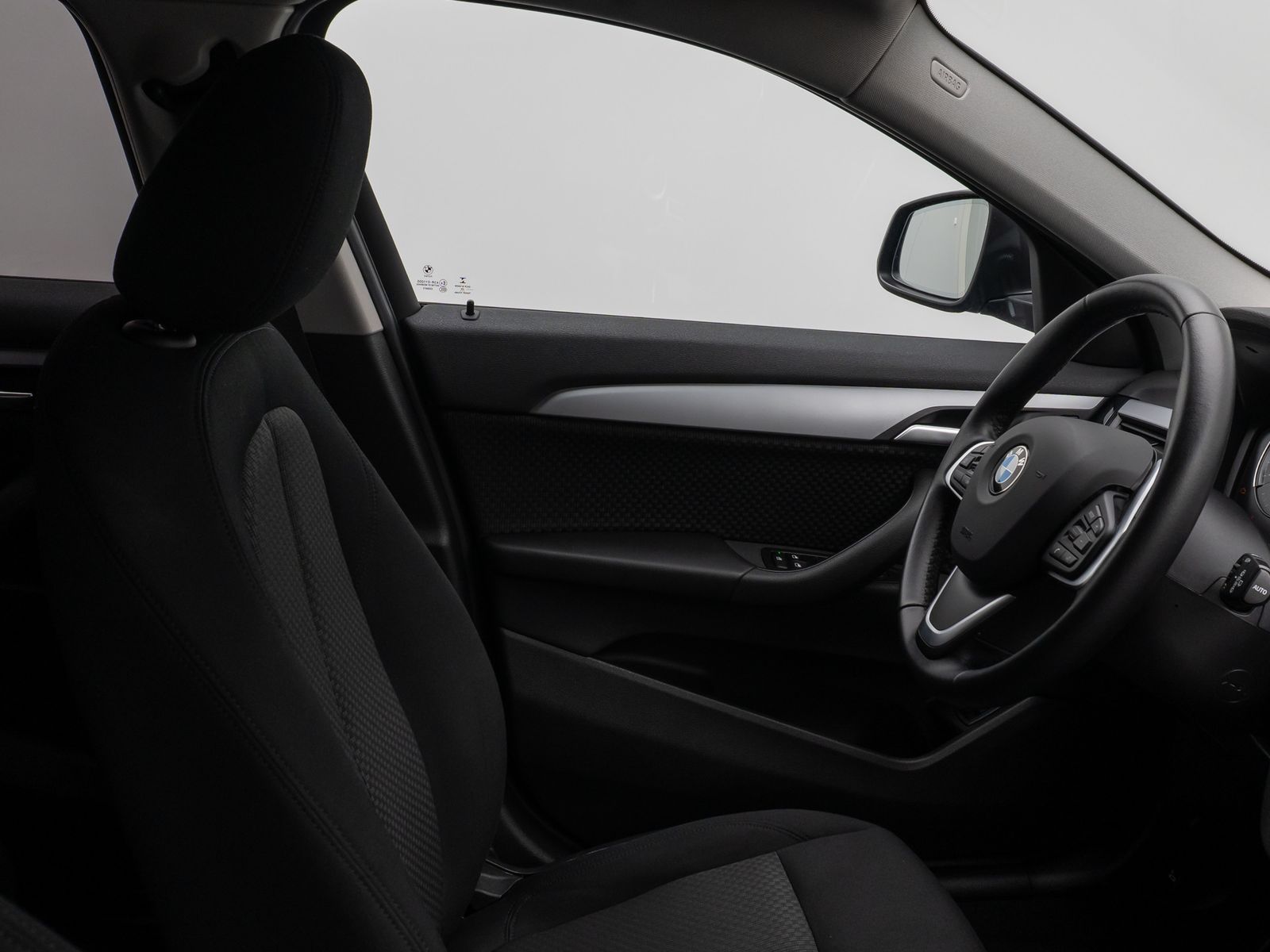 Fahrzeugabbildung BMW X2 sD20i Kamera DAB Komfort HiFi Navi LED Memory