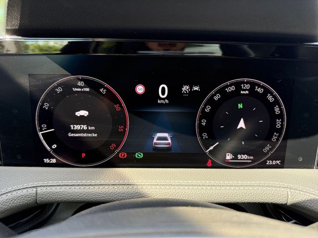 Superb 2.0 TDI Selection 4x4 +AHK+NAVI+CARPLAY+