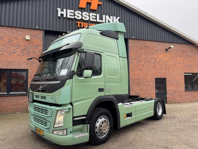 Volvo FM 370 Globetrotter Spoilers Xenon Side skirts N