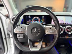 MERCEDES-BENZ GLB 35 AMG*CAM*AMBIENTE*AHK*ACC*NIGHT*SOUND*LED*