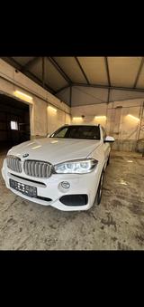 BMW X5 xDrive50i - M Paket  - BMW X5 mit Benzin-Antrieb: Geländewagen, Xdrive50i