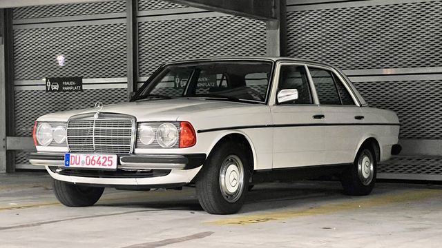 Mercedes-Benz 230 e W123 im Top-Zustand mit Historie-Zulassung