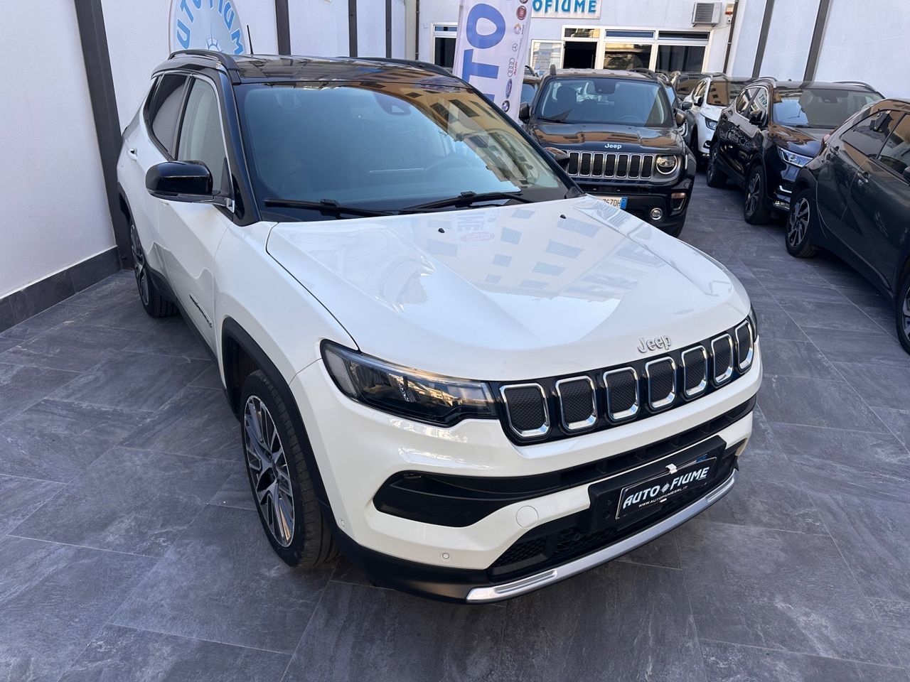 Jeep Compass 1.6 Multijet II 2WD Limited imagem 3