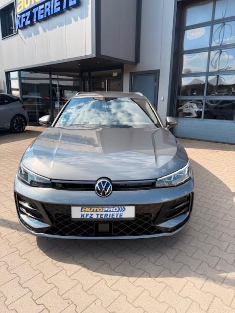 Volkswagen Passat Variant 2.0 TDI R-line ACC LED