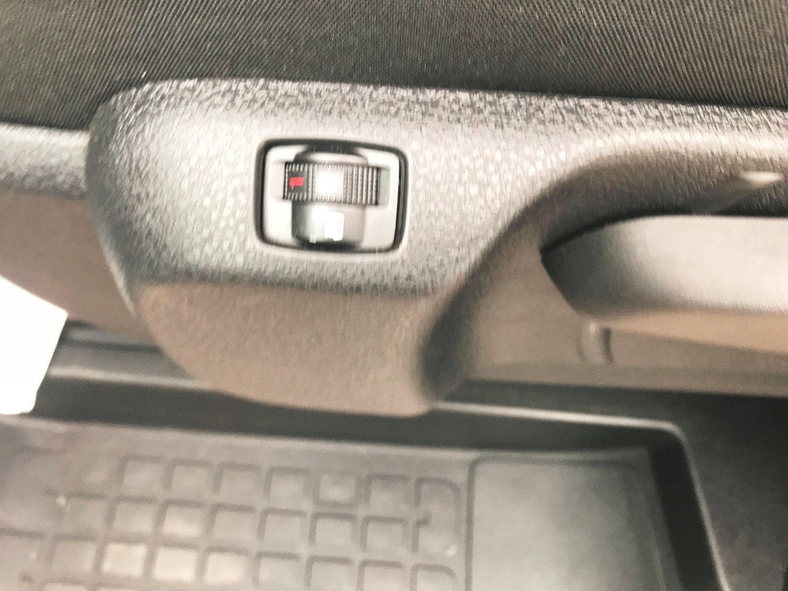 Fahrzeugabbildung Peugeot Expert Kasten Premium L2,Navi,SHZ,PDC,SHg