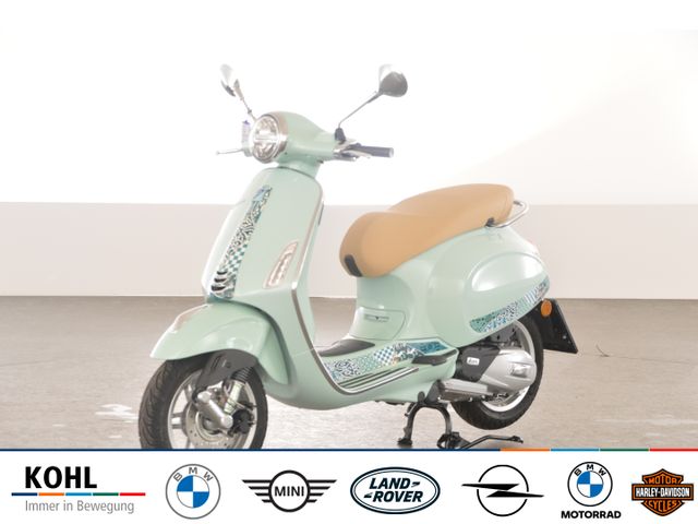 Vespa Primavera 125 verde batik VK grün