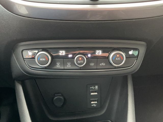 Opel Crossland INNOVATION Turbo 1.2 °LED°Navi°SHZ°AAC