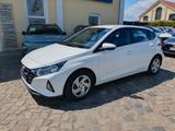 Hyundai i20 1.2 62kW Select, 1.Hd,Garantie, TÜV neu - Hyundai mit Benzin-Antrieb: Kleinwagen, Schaltgetriebe