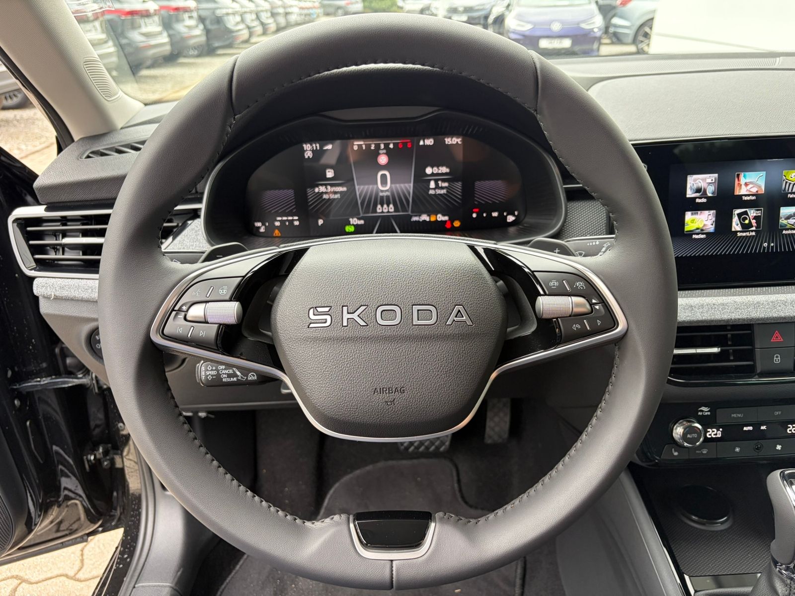 Fahrzeugabbildung SKODA Kamiq Balance 1.0 TSI DSG *Black Style,AHK,Matri