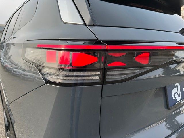 Fahrzeugabbildung Volkswagen Tayron 2.0TDI DSG 4M R-Line AHK+PANO+STDHZG+20"+
