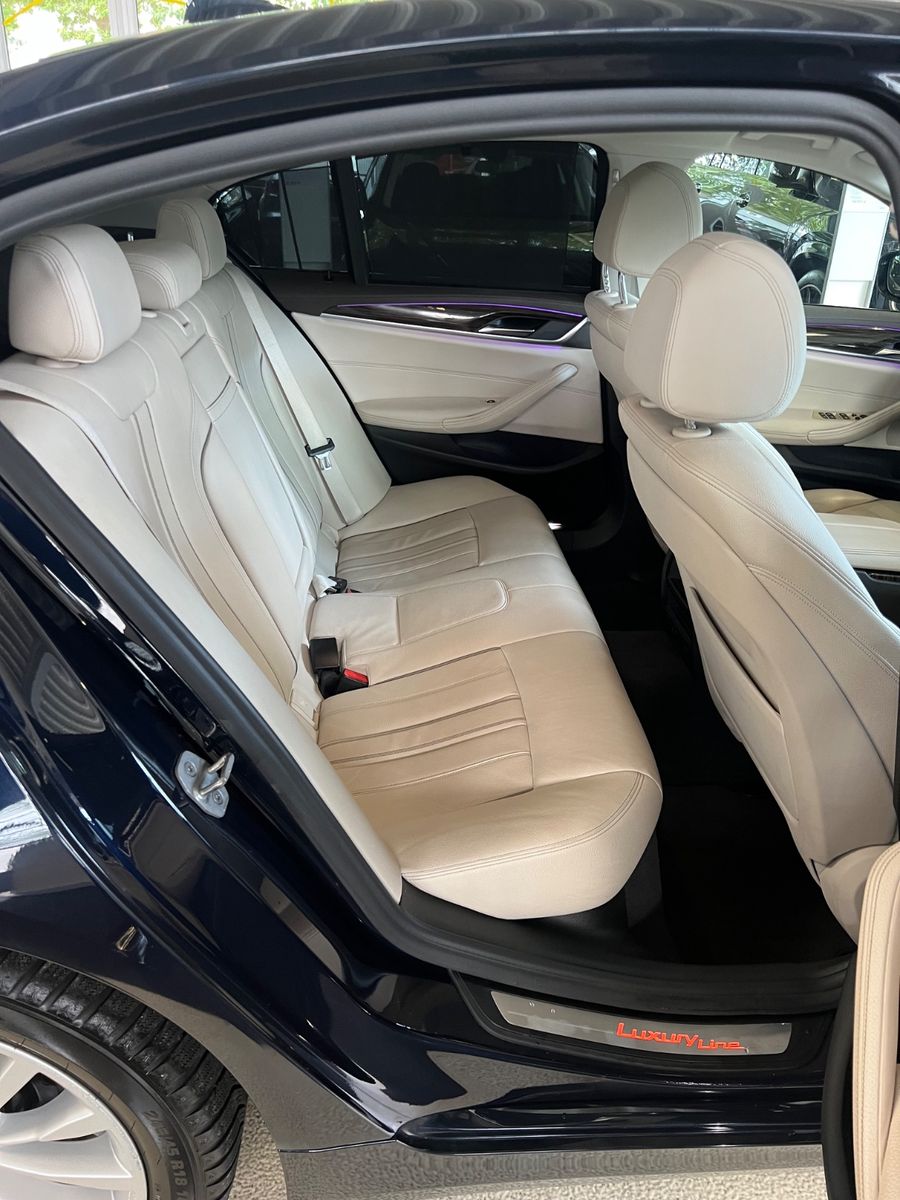 Fahrzeugabbildung BMW 525 d Lim. Luxury Line * SCHIEBEDACH *AMBIENTE*