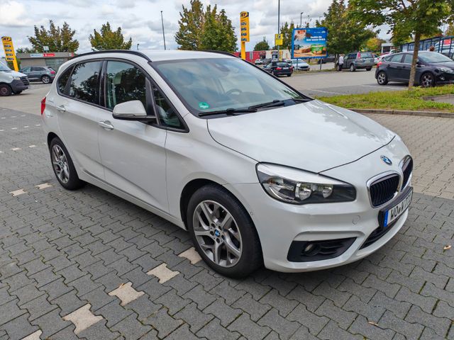 BMW 218 Active Tourer Automatik FESTPREIS