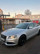 Audi A4. B8. Limousine 2.0 TDI. - Audi A4 aus 2010 mit Diesel-Antrieb: Limousine, 2.0
