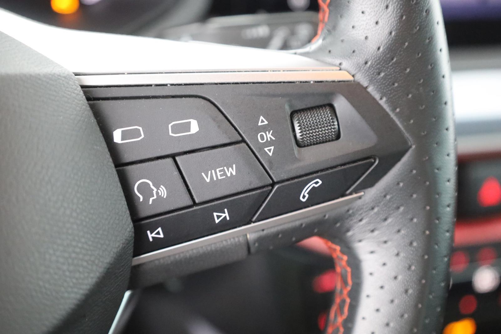 SEAT Arona 1.0 TSI FR LED Navi Sitzheizung Tempomat, миниатюра 16