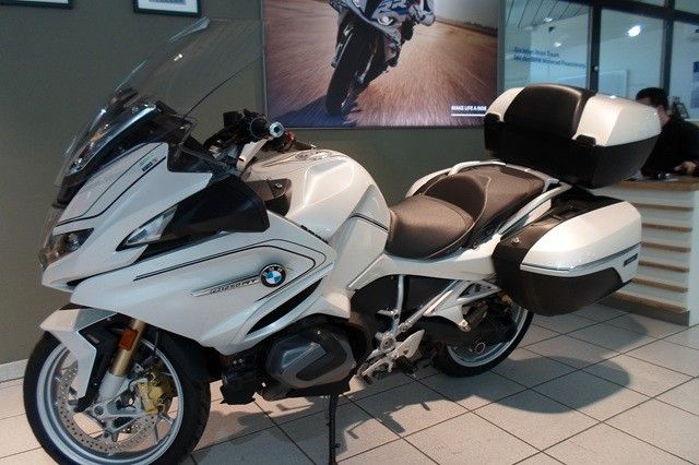 Fahrzeugabbildung BMW R1250RT Option 719