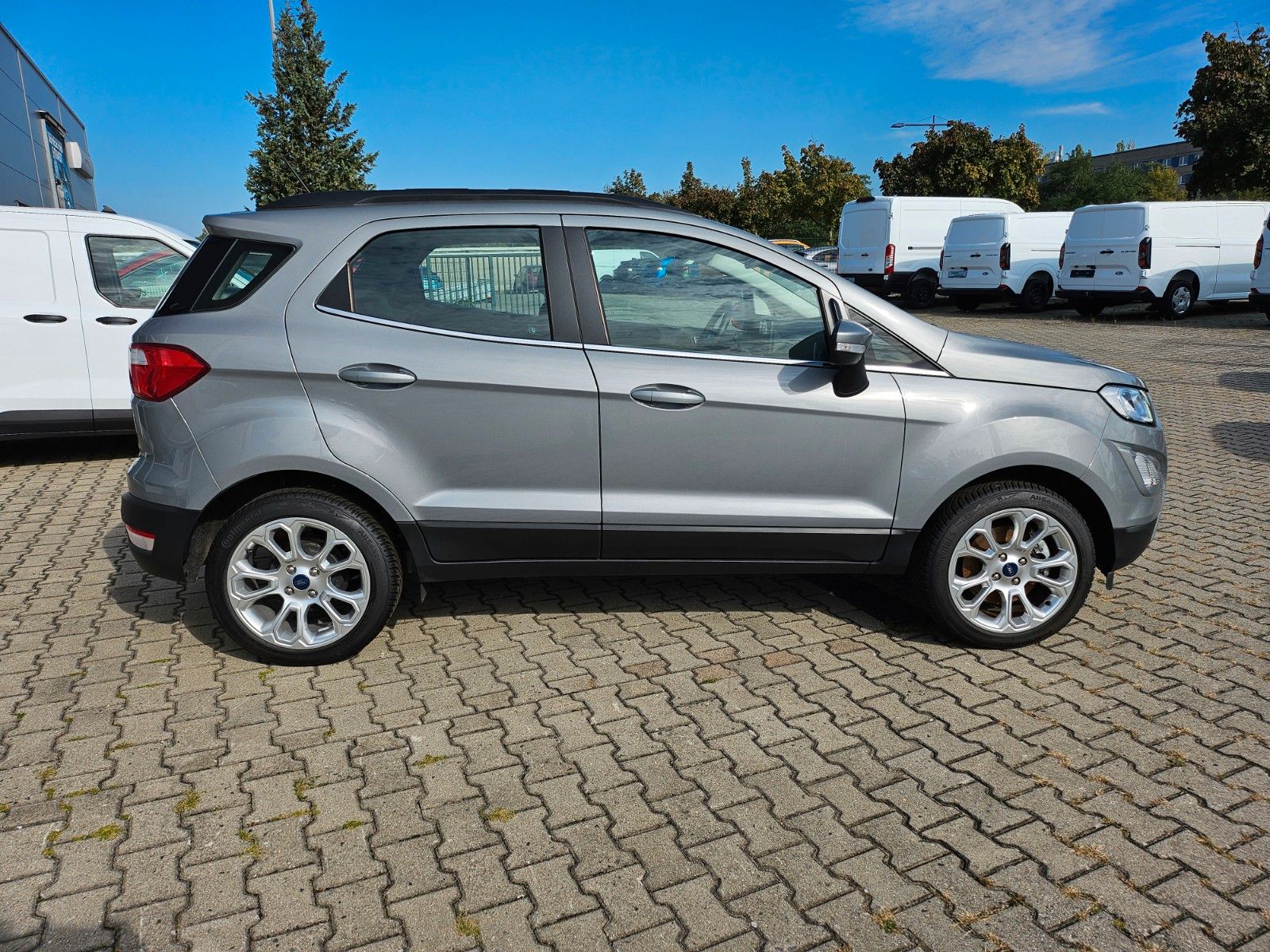 Fahrzeugabbildung Ford EcoSport Titanium