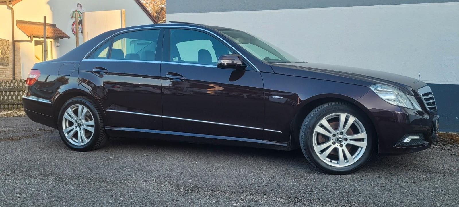 Mercedes-Benz E 220 CDI  Limo. Avantgarde Schiebedach,AHK,Navi