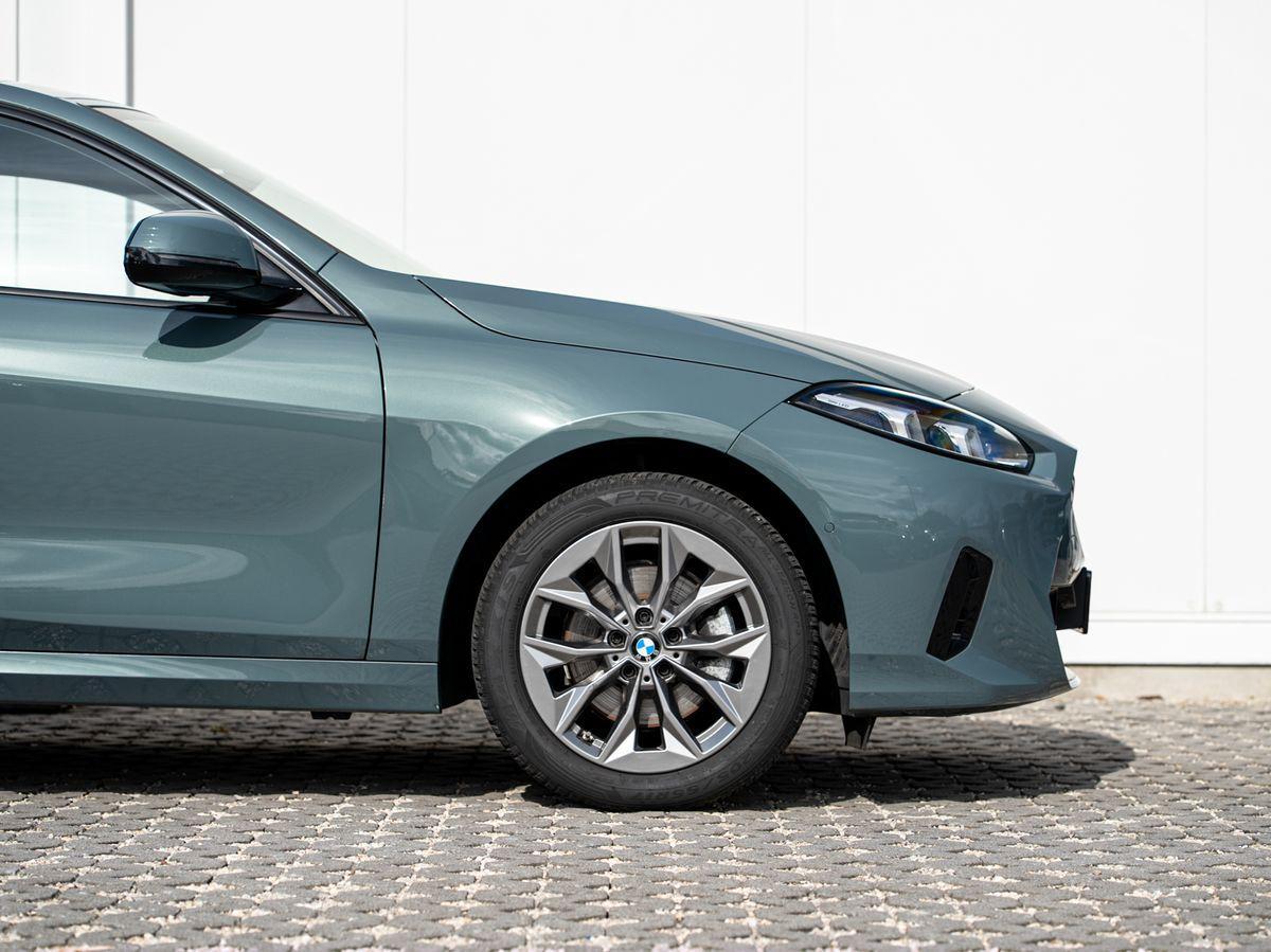 BMW 1 Series AdLED KoZg SpSitze SpieglP ParkA S-Glas 17", миниатюра 6