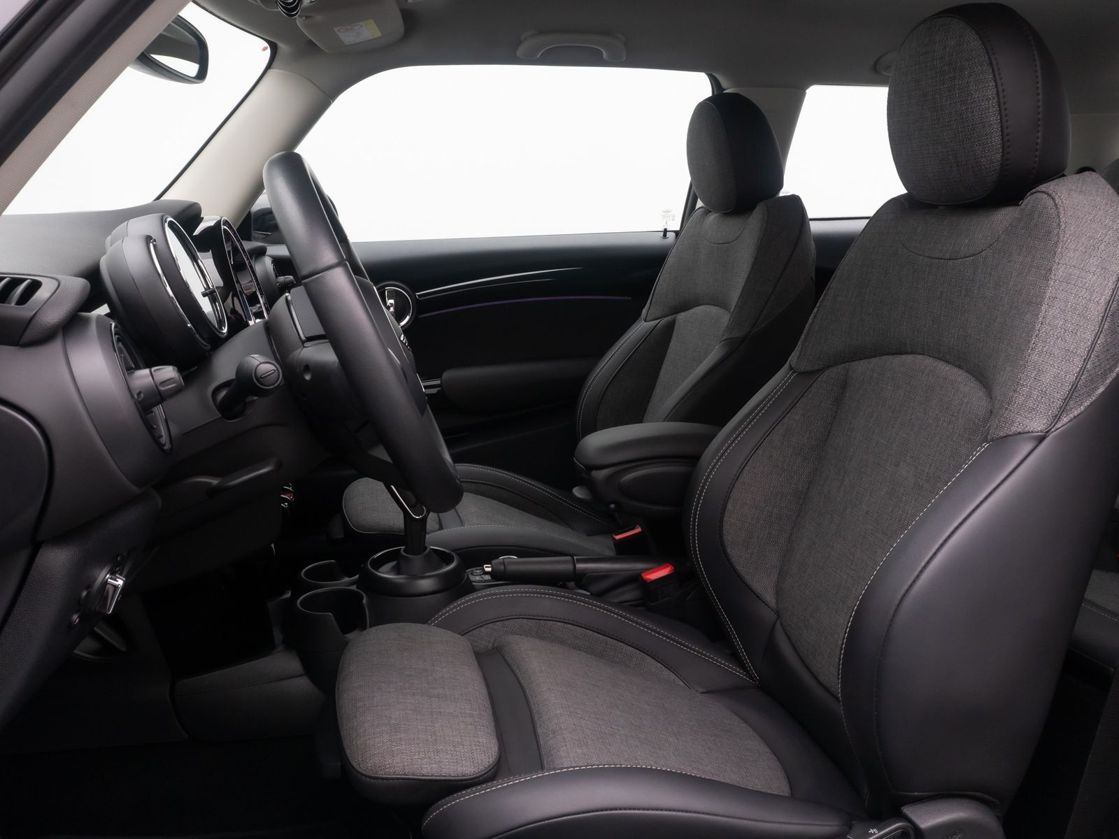 Fahrzeugabbildung MINI COOPER Trim GeschwindigReg DAB Sportsitze Leder