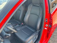 Fahrzeugabbildung Toyota Yaris 1.5 VVT-i Premiere AUTO 15 JAHRE GARANTIE