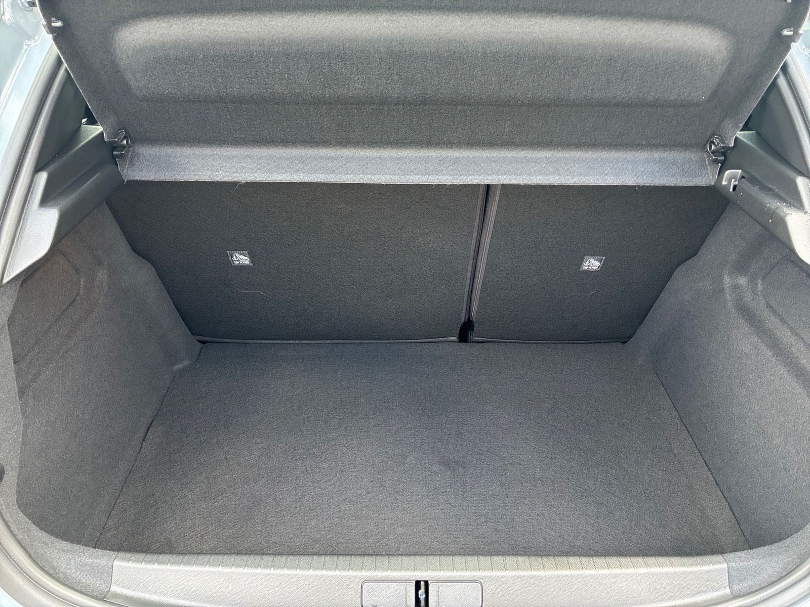 Fahrzeugabbildung Opel Corsa F 1.2 Turbo Edition LED,SHZ,PDC,Facelift