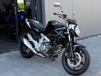 Suzuki SFV 650 Gladius *tiefer gelegt*Top Zustand*