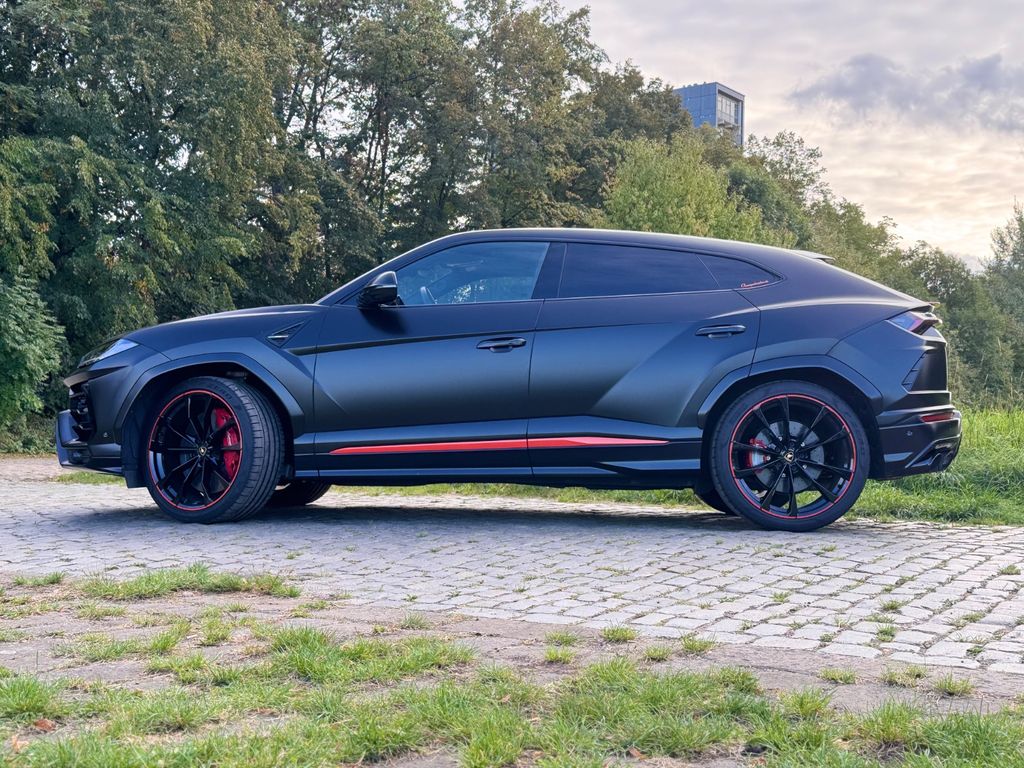 Image of Lamborghini Urus