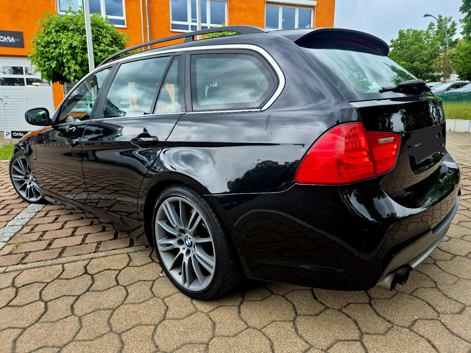 BMW 330i xDrive Touring M PAKET  LEDER NAVI