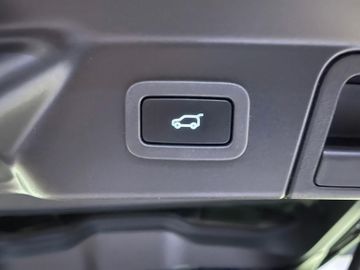 Fahrzeugabbildung Land Rover Range Rover Velar SV Autobiography Dynamic