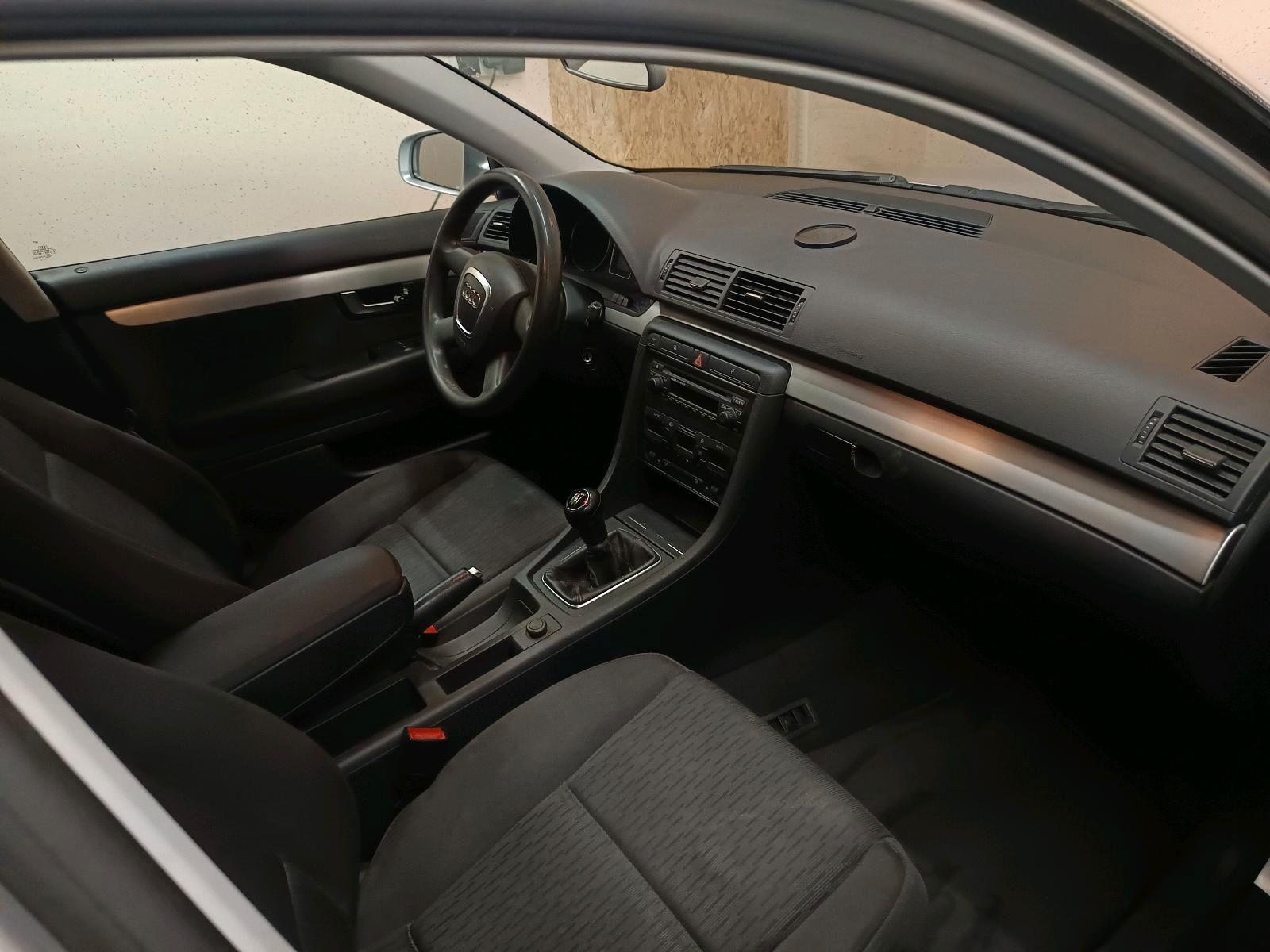 Audi A4 2006 — photo 7