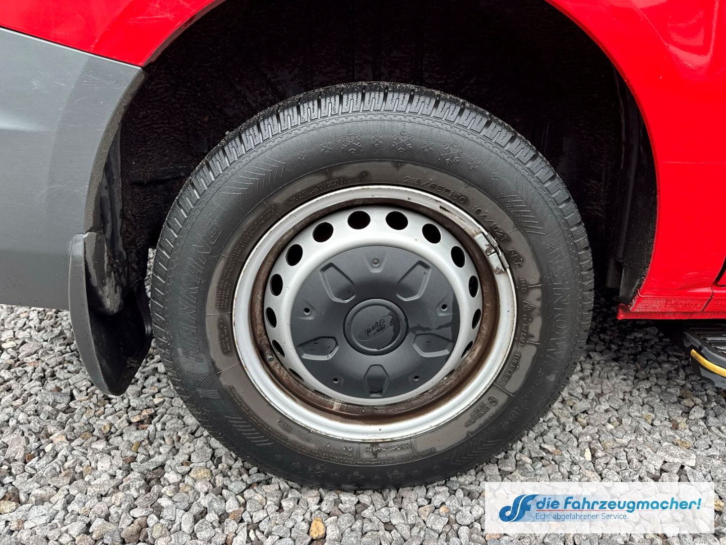 Fahrzeugabbildung Ford Transit Custom Kombi 300 L1 2.2 TDCi *1587