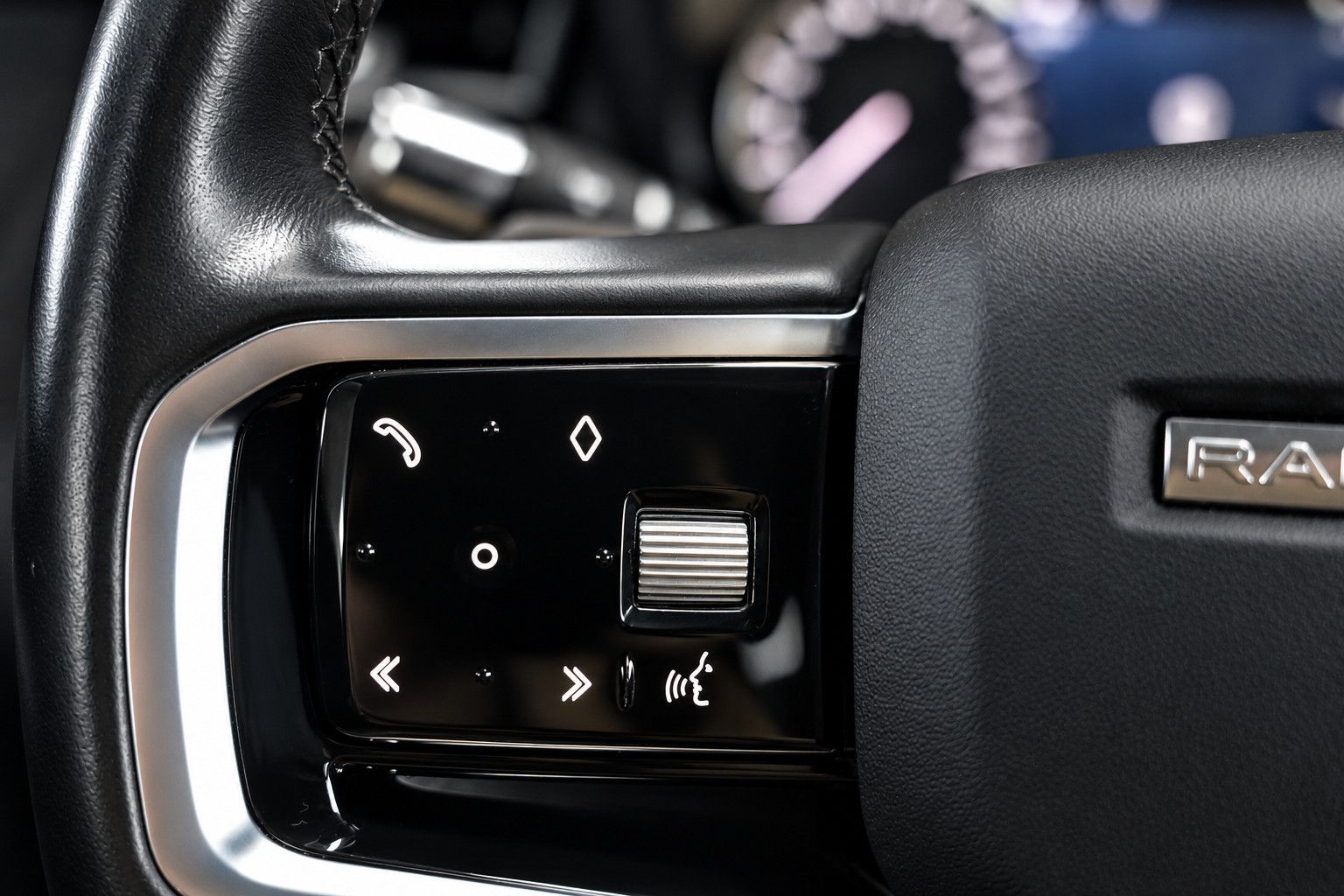 Fahrzeugabbildung Land Rover Range Rover Velar /360*Cam/LED/CapPlay/LEDER/