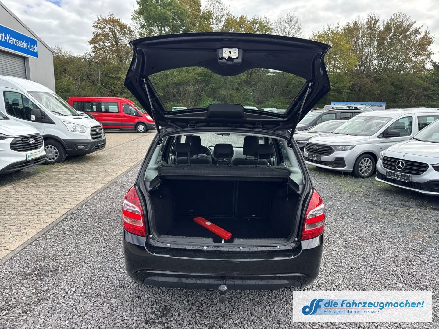 Fahrzeugabbildung Lada Kalina 2 Kombi Alu ESP ABS Privacyverglasung *EX