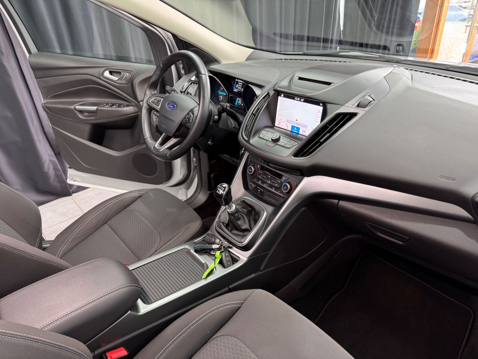 Fahrzeugabbildung Ford Kuga Cool & Connect|NAVI|1.HAND|