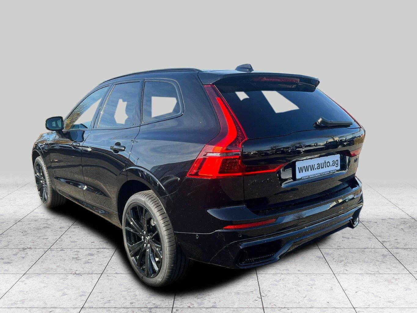 Volvo XC60 T6 Plus Black Edition imagem 3