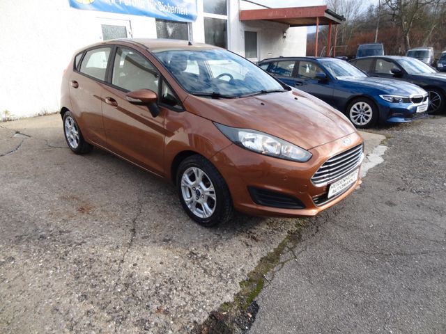 Fahrzeugabbildung Ford Fiesta Sync Edition/1.Hd/Klima/SitzH/PDC/60TKM/
