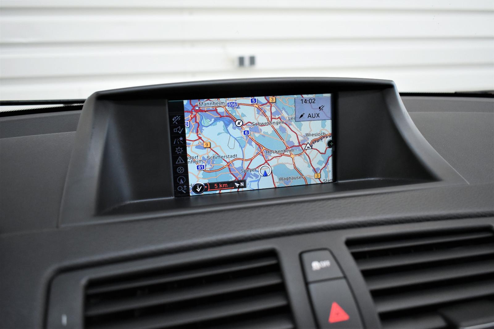 BMW 118i Cabrio+Navi+Automatik+PDC+Tempomat+SHZ