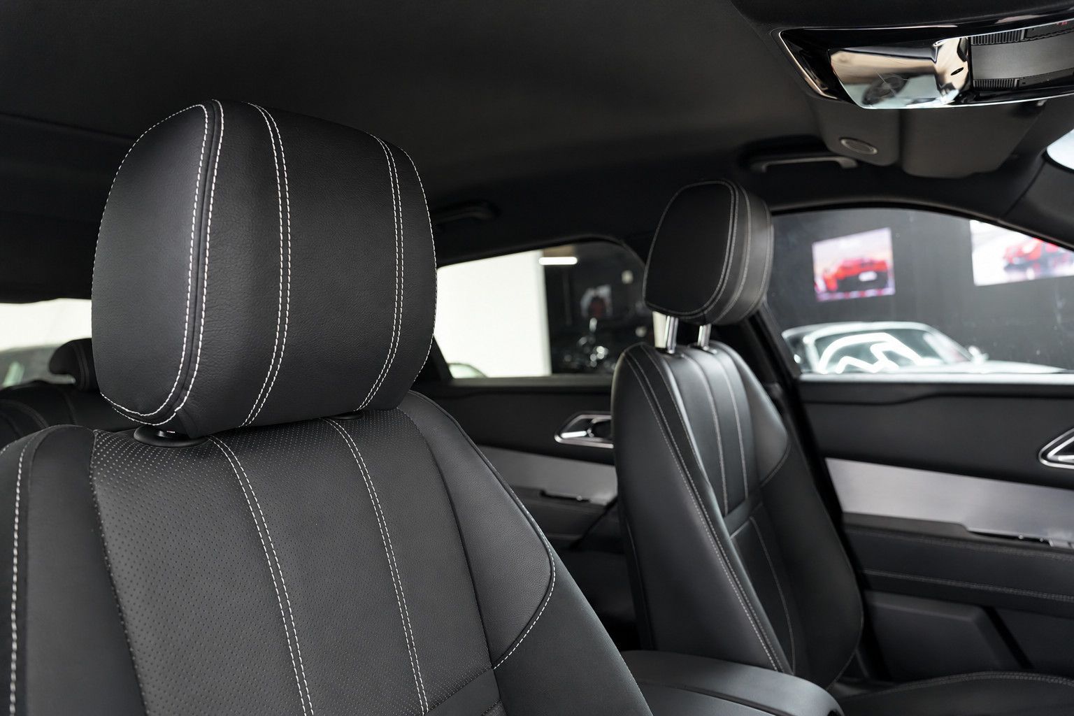 Fahrzeugabbildung Land Rover Range Rover Velar R-Dynamic SE *Meridian*Memory*