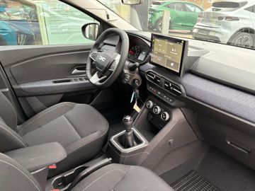 Dacia Sandero Expression TCe 100