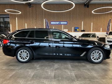 MYAUTOCENTER – Gebraucht- und Jahreswagen mit Werkstattservice in Pfaffenhofen BMW 530d Touring xDrive *KAM*NAVI*LIVECOCKPIT*LED*
