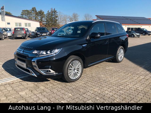 Mitsubishi Outlander PHEV Top 4WD*AHK* ALLSEASON REIFEN