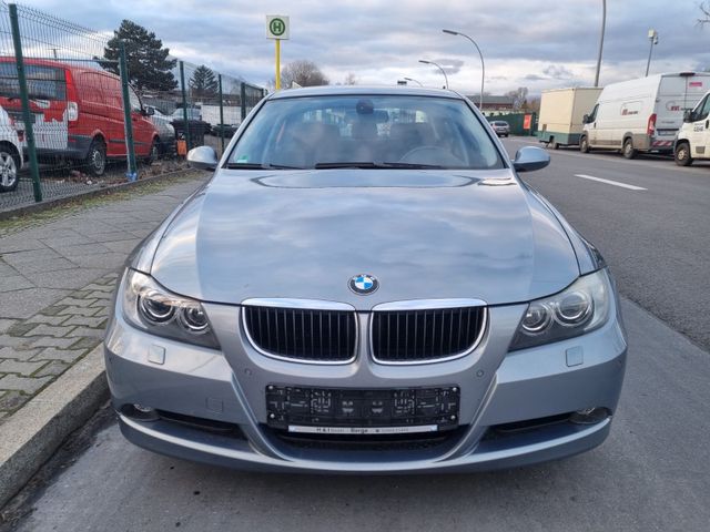 BMW 318 Baureihe 3 Lim. 318i