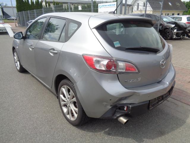 Mazda 3 1.6 Center-Line