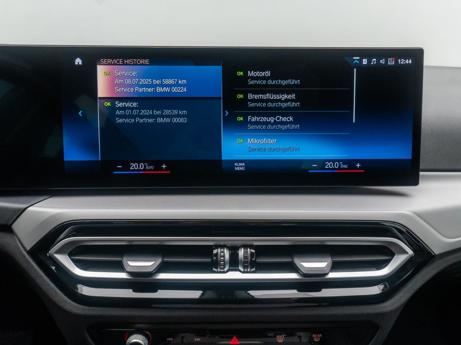 Fahrzeugabbildung BMW 330e DAB Widscreen Geschwindigkeitsreg Sport PDC
