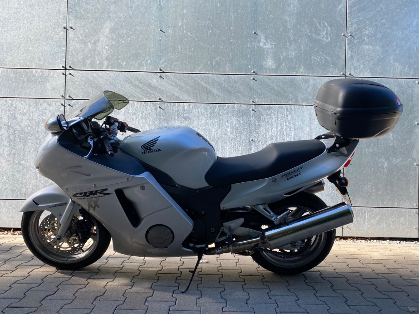 Fahrzeugabbildung Honda CBR 1100 XX SC35 aus 1. Hand